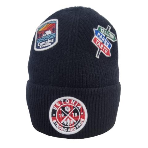 Kootud müts embleemidega - must