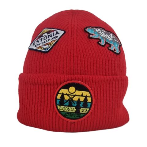 Kootud müts embleemidega - punane
